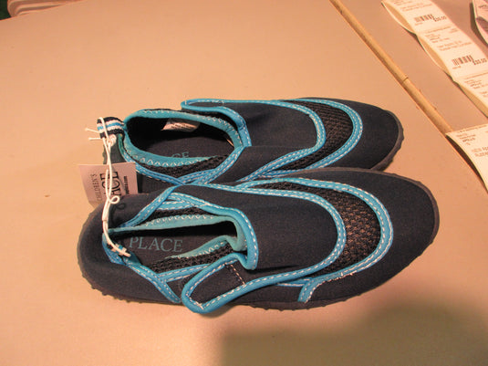 Used Place Size Youth 13-1 Water Shoes