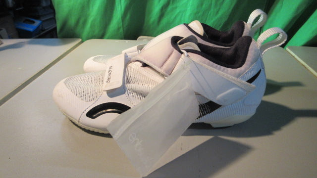 Load image into Gallery viewer, Like New Nike Superrep Indoor Cycling shoes Peloton White Womens - Size 7.5
