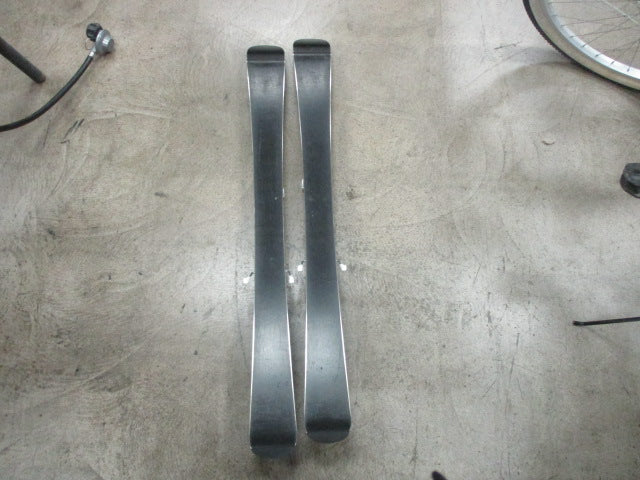 Load image into Gallery viewer, Used Elan Star Size 110CM Downhill Skis W/ Elan Bindings
