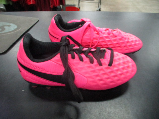 Load image into Gallery viewer, Used Nike Tiempo Soccer Cleats Size 13
