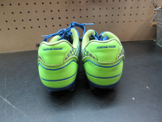Load image into Gallery viewer, Used Dream Pairs Soccer Cleats - Size 4
