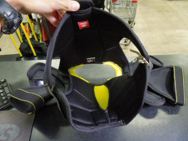 Load image into Gallery viewer, Used CCM Tacks 9550 Jr Chest Protector Size Large
