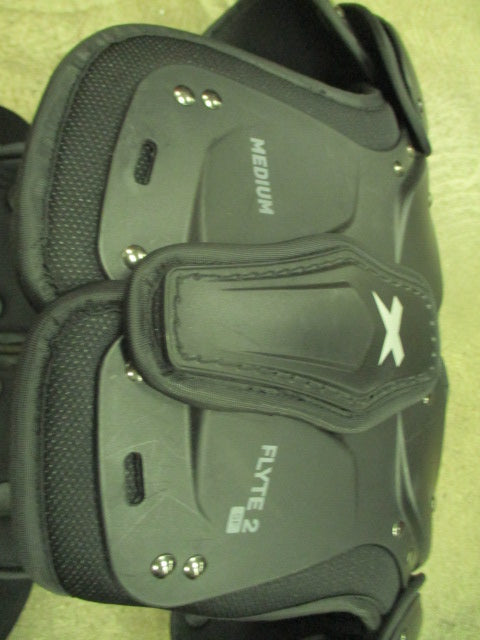Load image into Gallery viewer, Used Xenith Flyte 2 SF Football Shoulder Pads Size Youth Medium
