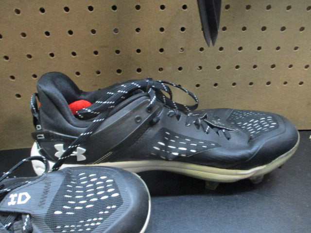 Load image into Gallery viewer, Used Under Armour Men's Yard Low MT Baseball Cleats - Size 11
