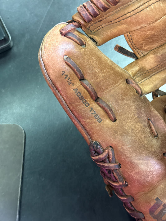 Used Wilson A800 1786 11.5" Baseball Glove RHT