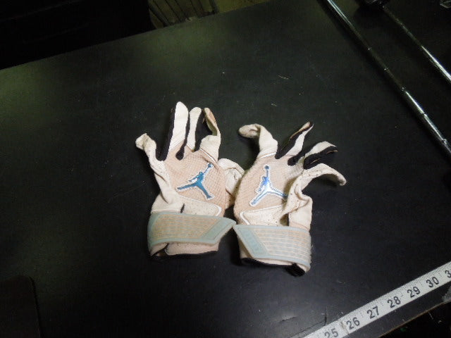 Load image into Gallery viewer, Used Jordan Fly Select Batting Gloves Size Large Small Hole In Palm
