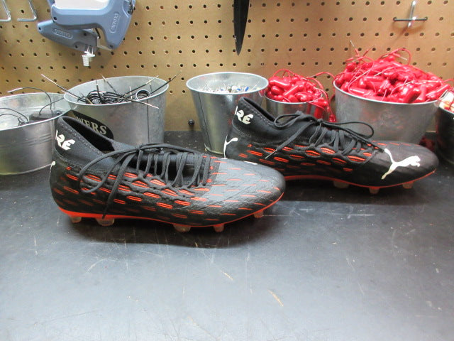 Load image into Gallery viewer, Used Puma Future 6.3 Netfit Soccer Cleats - Size 11.5
