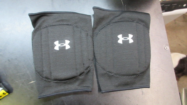 Load image into Gallery viewer, Under Armour Volleyball Knee Pads - Size L/XL
