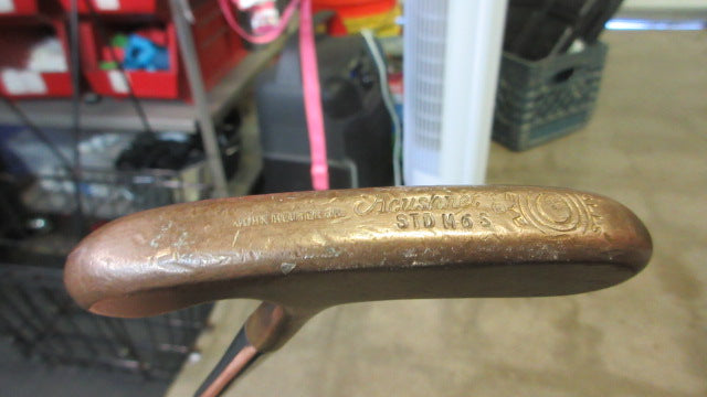 Load image into Gallery viewer, Used Bulls Eye Acushnet John Reuter Jr STD M6 S 36&quot; Dual Putter
