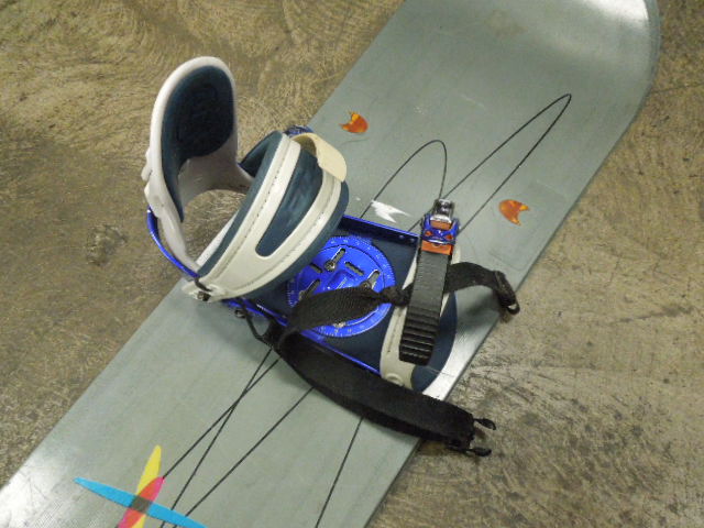 Load image into Gallery viewer, Used K2 Ultima 159cm Snowboard with Ride Bindings
