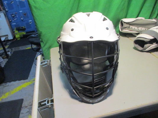 Used Cascade CPVR Size M/L Lacrosse Helmet W Chin Strap