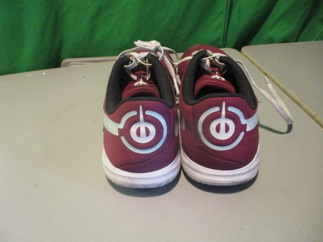 Load image into Gallery viewer, Used Nike Tiempo Indoor Soccer Shoes Size 7.5
