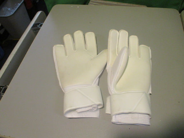 Load image into Gallery viewer, Used Nike Match Size 9 Soccer Goalie Gloves

