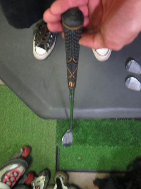 Load image into Gallery viewer, Used KZG Forged 60º Right Hand Lob Wedge
