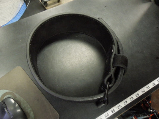 Used Pioneer Suede on Suede 4mm Ratcheting Weight Lifting Belt