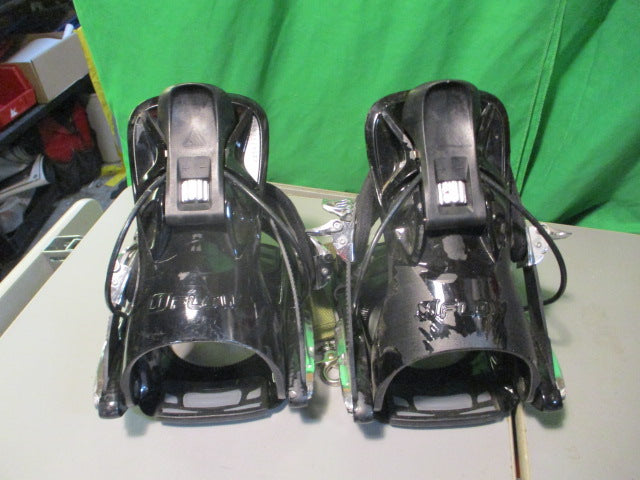 Load image into Gallery viewer, Used Flow Pro- FS Snowboard Bindings (Hardwear Behind Counter)
