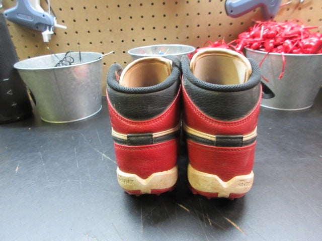 Load image into Gallery viewer, Used Jordan 1 Mid Football Cleats - Size Youth 5
