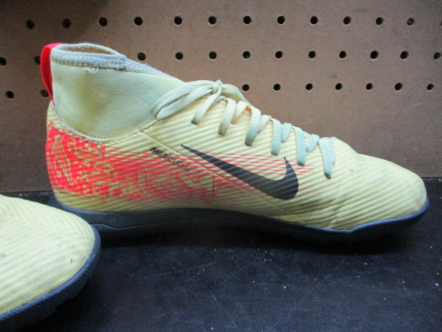 Load image into Gallery viewer, Used Kids' Nike Jr. Mercurial Superfly Indoor Soccer Shoes - Size Youth 6

