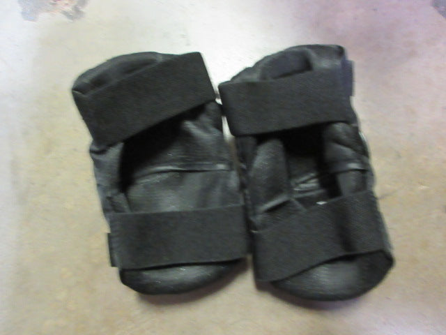 Load image into Gallery viewer, Used Eight Ball Skating Elbow Pads - Size 8+
