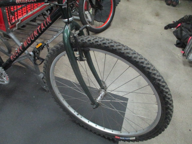 Load image into Gallery viewer, Used Rocky Mountain Whistler 26" 21 Speed Mountain Bike
