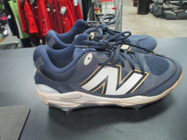 Load image into Gallery viewer, Used New Balance Fresh Foam Size 8 Metal Cleats
