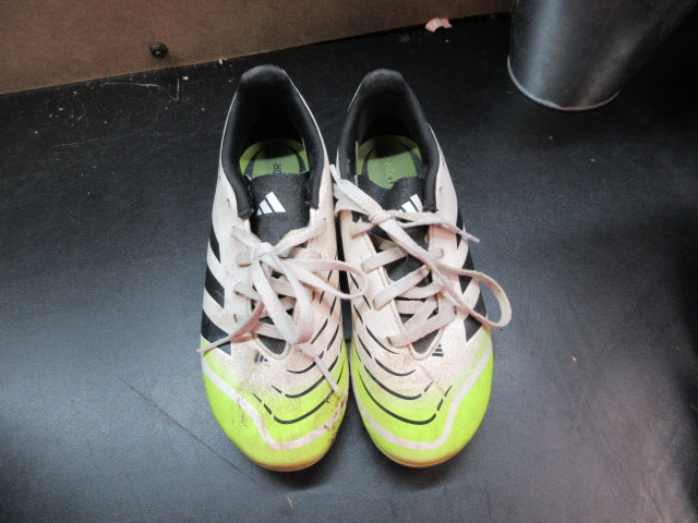 Load image into Gallery viewer, Used Adidas Predator Soccer Cleats - Size 2
