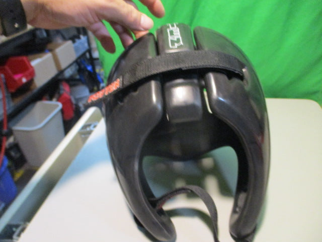 Load image into Gallery viewer, Used Top Ten Black Avantgarde Head Guard
