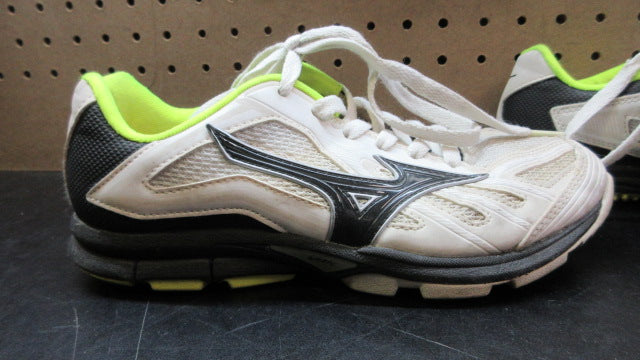 Load image into Gallery viewer, Used Mizuno Women's Player's Trainer 2 Softball Turf Shoe - Size 6.5
