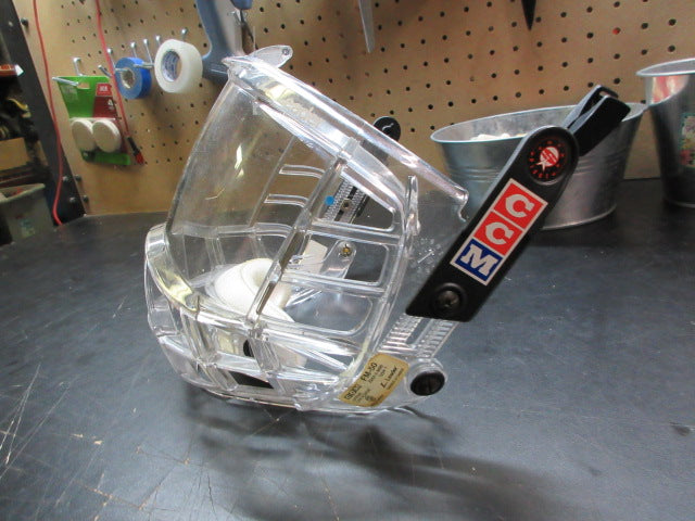 Load image into Gallery viewer, Used CCM FM-50 Hockey Mask
