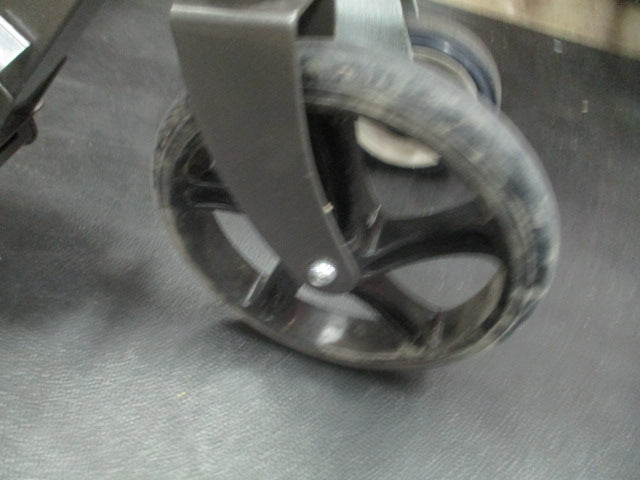 Load image into Gallery viewer, Used Big Wheel Scooter
