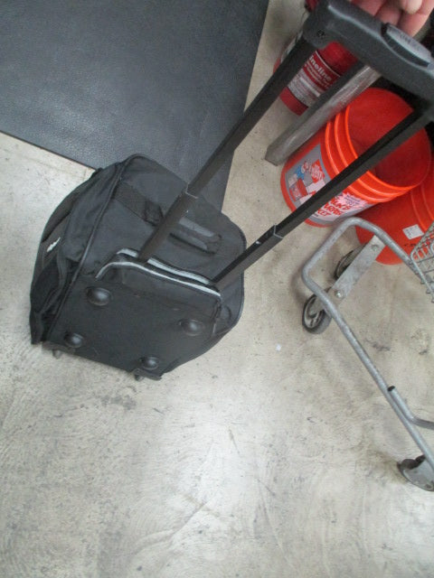 Load image into Gallery viewer, Used Dejuno 28-Inch Rolling Duffle Bag
