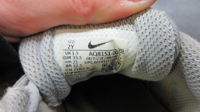 Load image into Gallery viewer, Used Nike Vapor Fast Flex Baseball Cleats - Size Youth 2
