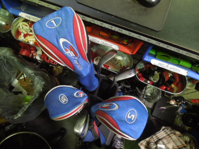 Load image into Gallery viewer, Used Top Flite XL jr 6pc Right Hand Golf Club Set with Bag
