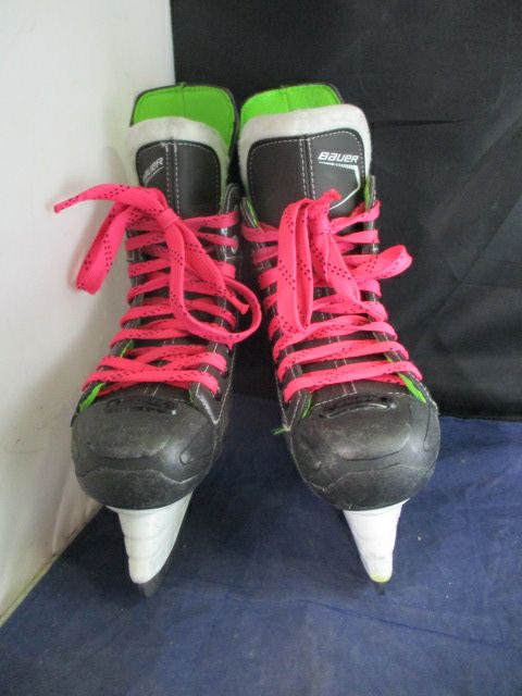 Load image into Gallery viewer, Used Bauer XLS Hockey Skates Size Youth
