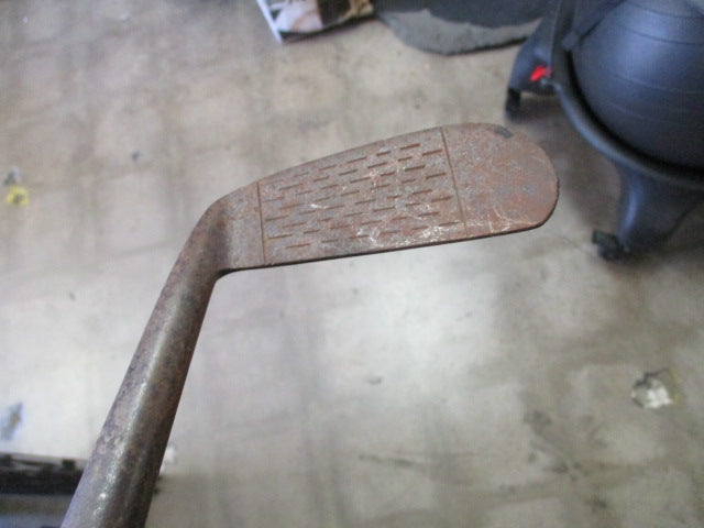 Load image into Gallery viewer, Vintage Wood Shaft Putter
