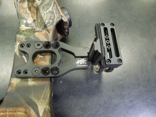 Used Golden Eagle Carbine Hawk Adv Xt Wheel RH Compound Bow
