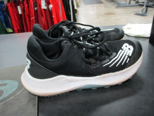 Used New Balance FuelCell 4040 V7 Size 4.5 Turf Cleats