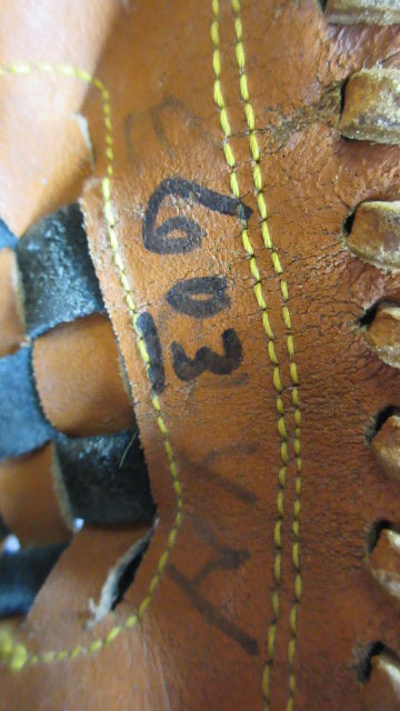 Load image into Gallery viewer, Used Franklin  Bo Jackson Leather Baseball Glove - RHT
