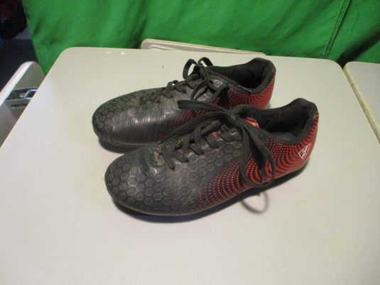 Used Vizari  Soccer Cleats Size 2