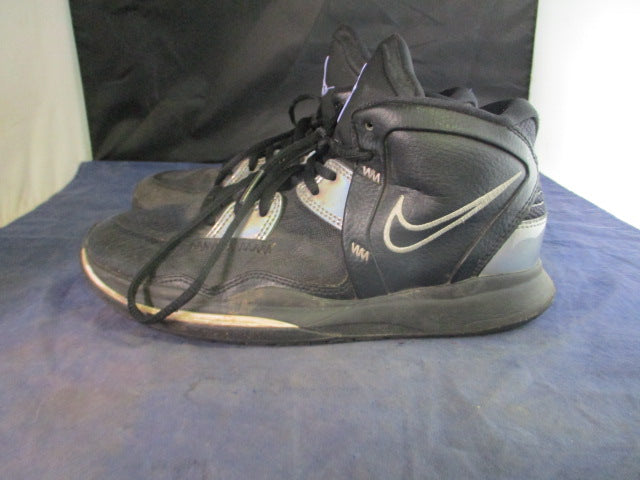 Load image into Gallery viewer, Used Nike Kyrie Infinity Basketball Shoes Youth Size 6
