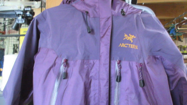 Load image into Gallery viewer, Used Arc'Teryx Theta LT Gore-Tex Shell Jacket - Small
