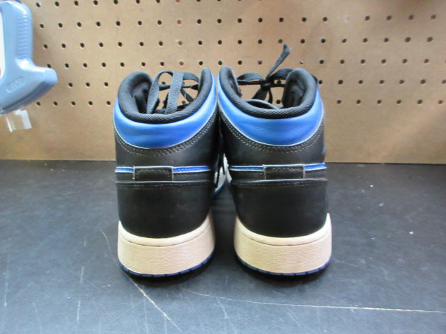 Load image into Gallery viewer, Used Nike Air Jordan 1 Retro Royal Sneakers - Size Youth 6
