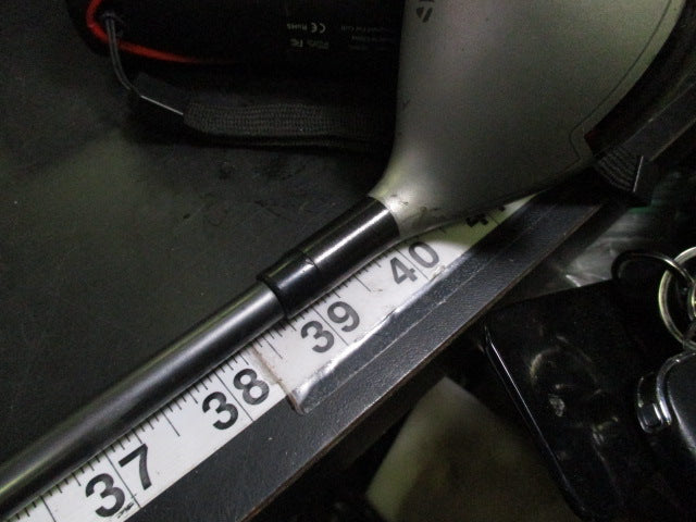 Load image into Gallery viewer, Used TaylorMade SLDR S Rescue 19º Right Hand 3 Wood
