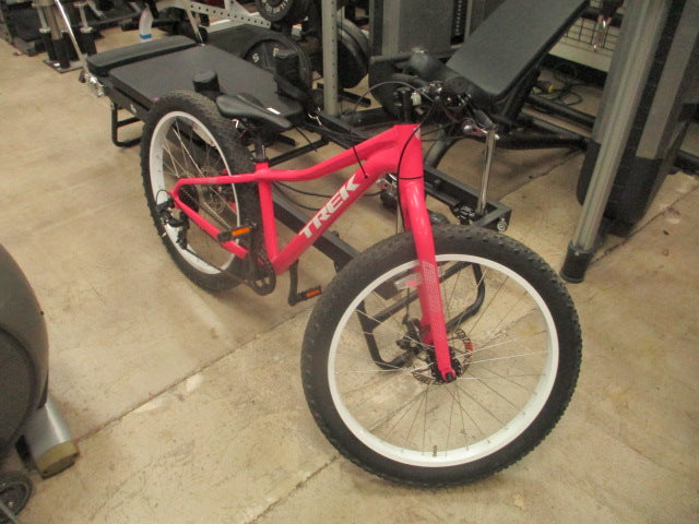 Load image into Gallery viewer, Used Trek Roscoe 8 Speed Fat Tire 24" Bike
