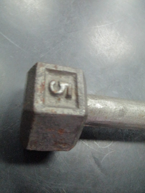 Used 5LB Cast Iron Hex Dumbbell