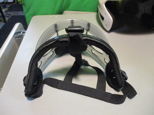 Load image into Gallery viewer, Used SKLZ Fielders Mask
