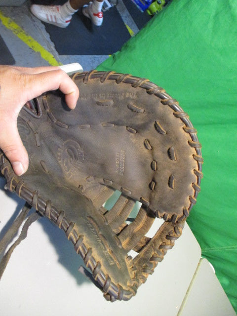Load image into Gallery viewer, Used Rawlings Premium Series 12.5 First Base Mitt - LHT
