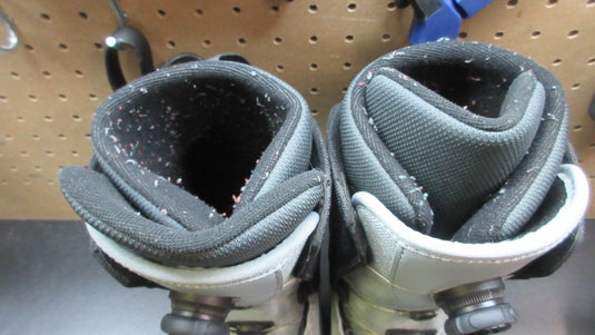 Used 5th Element Boa Snowboarding Boots - Size 8