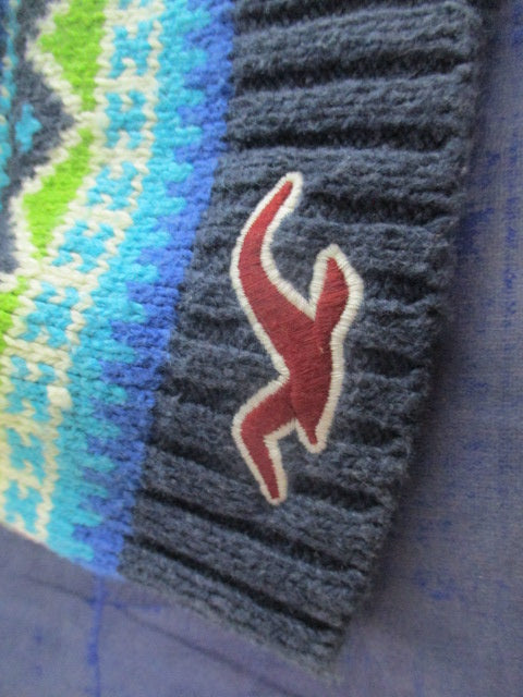 Load image into Gallery viewer, Used Hollister Beanie
