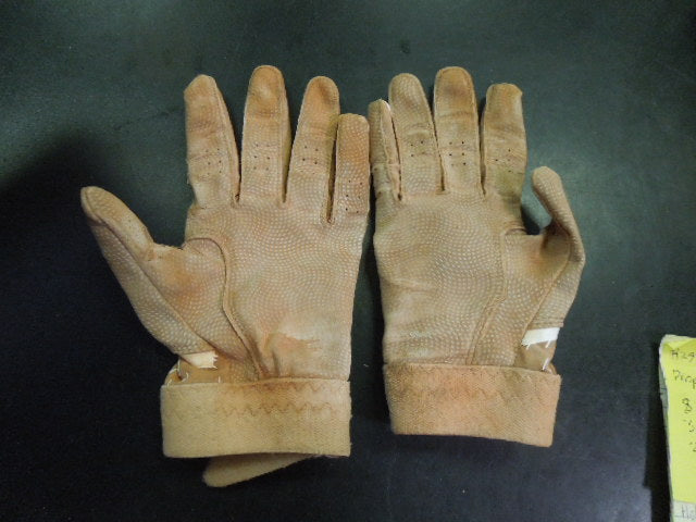 Load image into Gallery viewer, Used Under Armour Youth Batting Gloves Size YL
